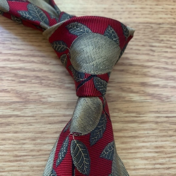 Robert Talbott “Best of Class” Pear Pattern Tie - Picture 2 of 6